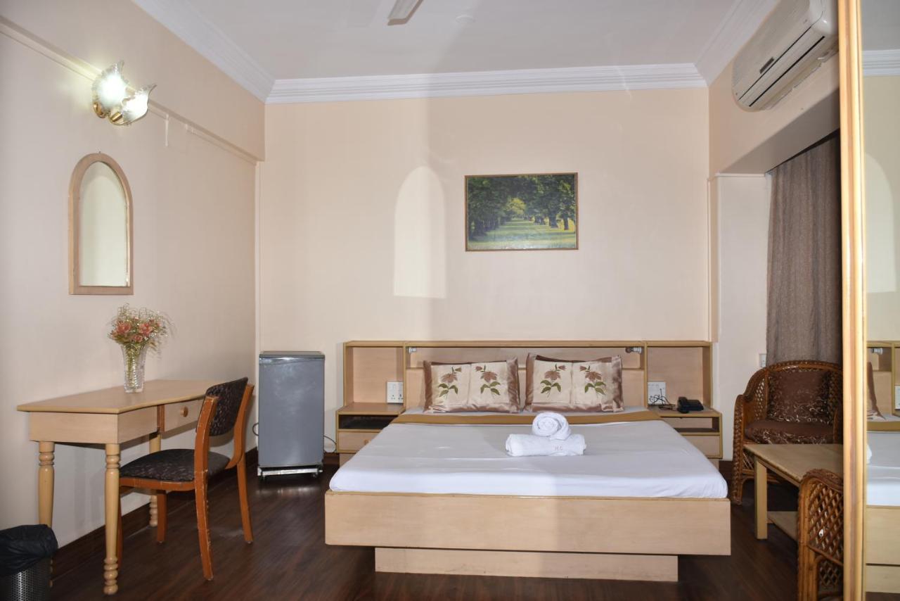 Hotel Crystal Pune